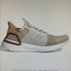 NWT Adidas Ultraboost 19 women’s 8.5/men’s 7 shoes